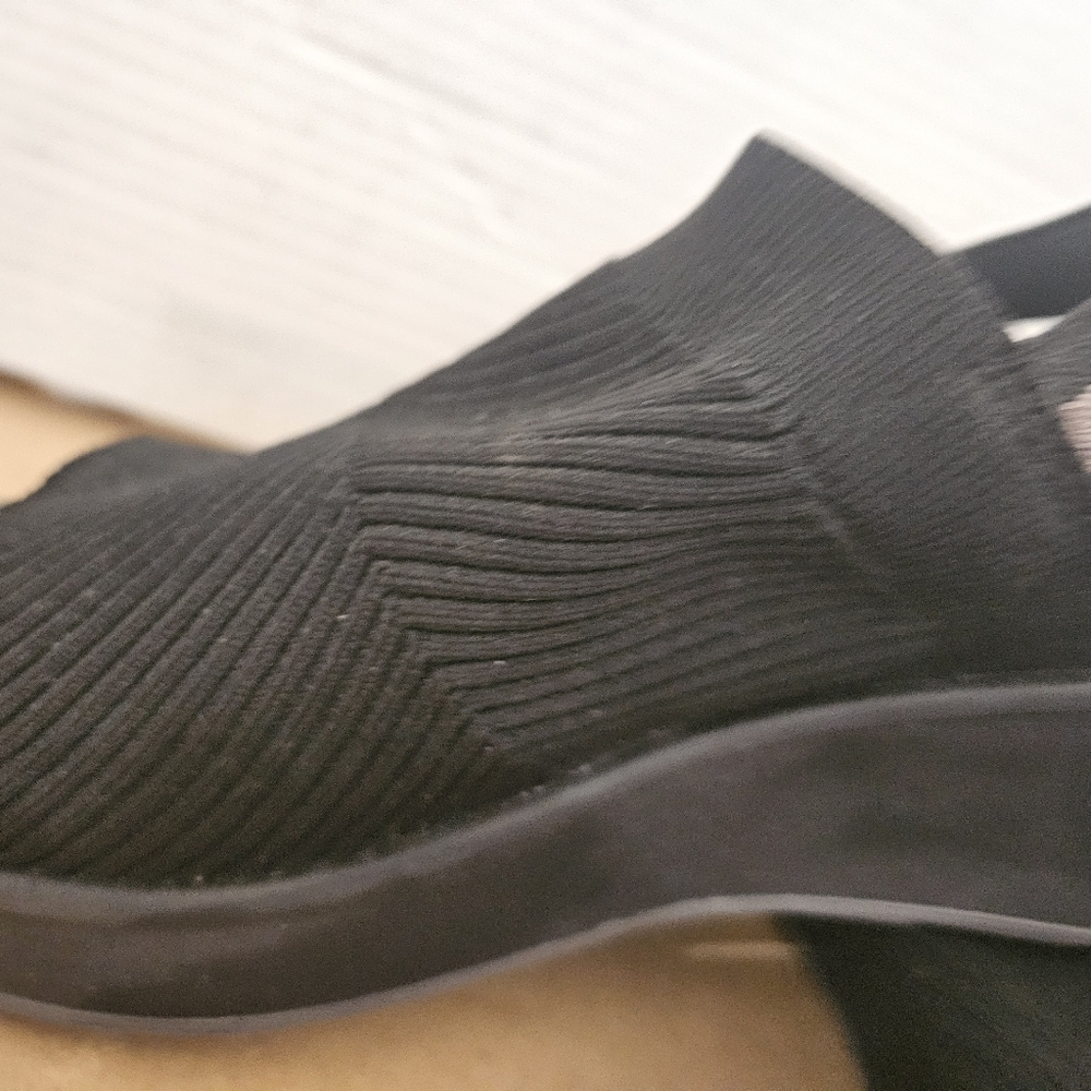 Bzees Sandals Slingback Size 9. (Bin19) - Picture 5 of 10